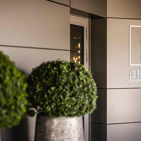 Belvedere Hotel 4*
